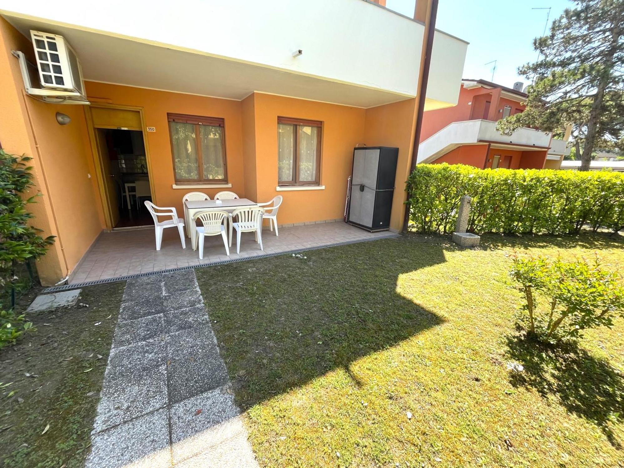 Villaggio Azzurro - Appartamenti Бибионе Экстерьер фото